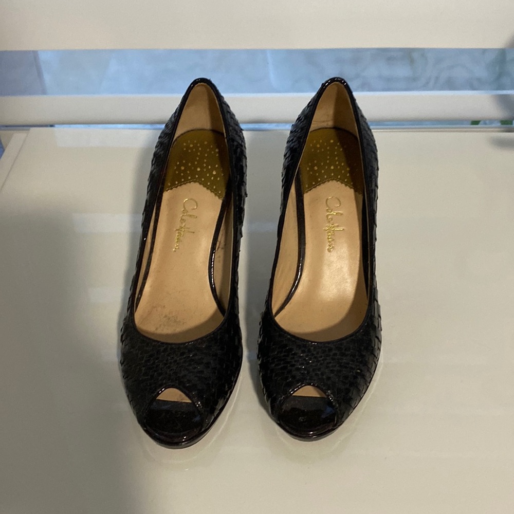 Black heel